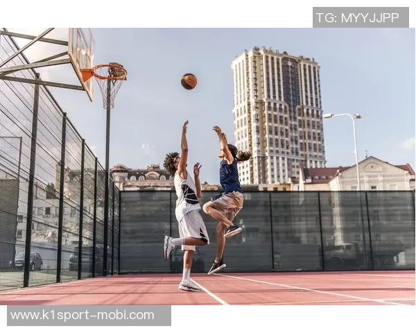 霍里谈拉梅洛鲍尔表现称其如白巧克力对待篮球态度不够认真 霍里谈拉梅洛鲍尔表现称其如白巧克力对待篮球态度不够认真